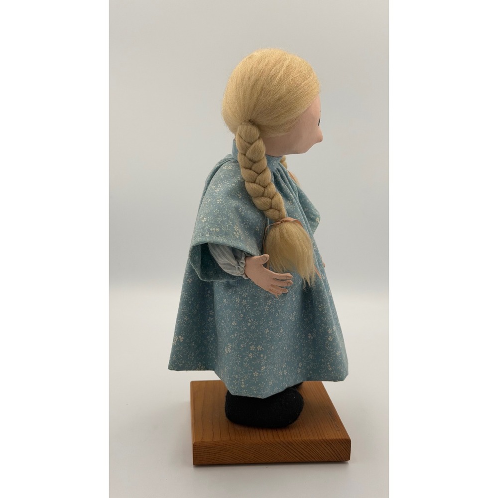 Ellen Turner NIADA Artist Doll Emmie Lou Folk Art Cloth Doll Signed 12.5" - Picture 4 of 15